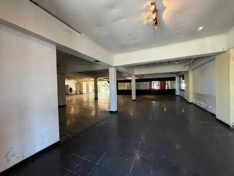 Local en Venta 30 años