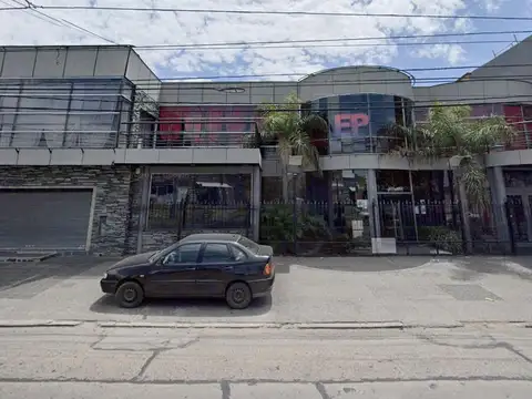 Excelente Local - actual salon de eventos, GYM o Concesionarias- 1600 m2 - Berazategui