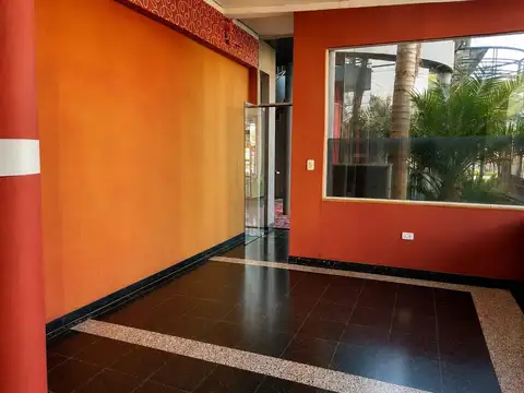 Local en Venta en Berazategui, USD 2.200.000
