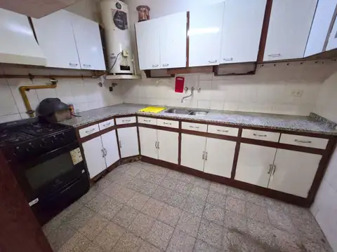 CASTRO 2300