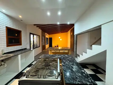 Casa en Venta en Villa Elvira, USD 85.000