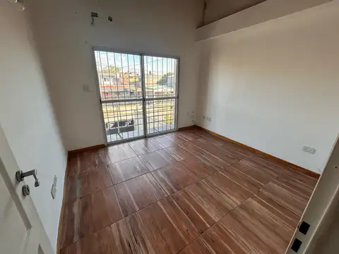 Departamento en Alquiler en José Clemente Paz, $ 500.000