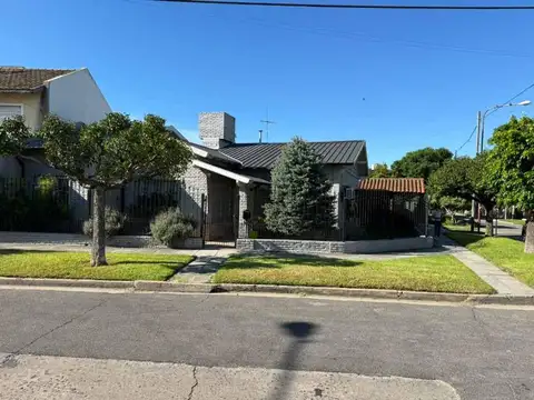 Casa En Venta En Lomas Del Mirador