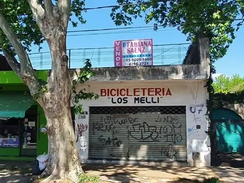 CASA 3 AMB. CON 2 LOCALES EN VENTA