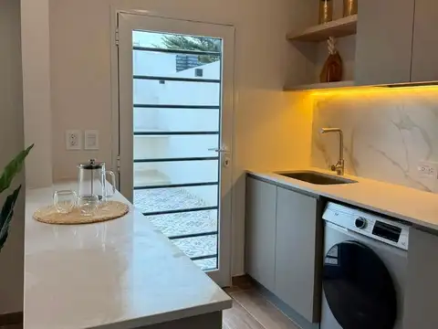 IMPECABLE DUPLEX 4 AMBIENTES CON COCHERA, APTO CREDITO