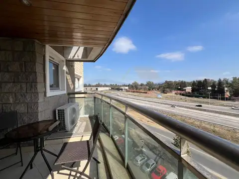 Av. Colon 6200, Piso 7