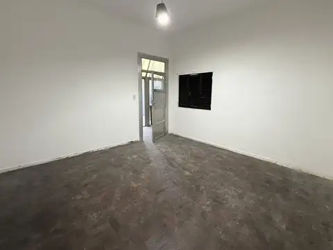 Depto Tipo Casa 6 ambientes con 2 baños
