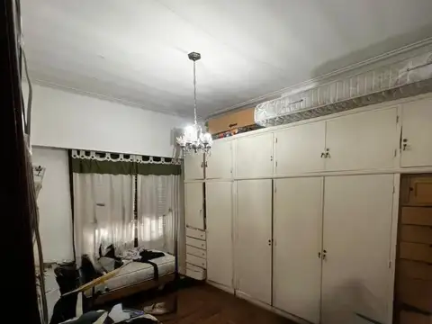 Casa en Venta con 4 cocheras