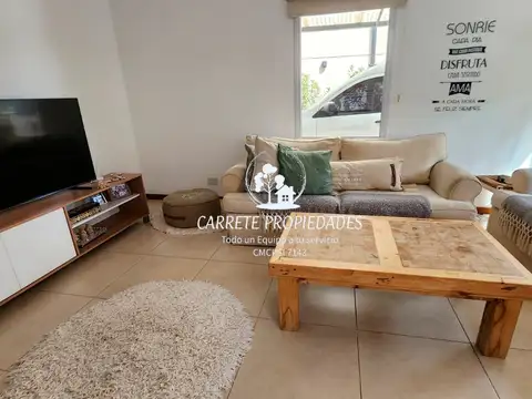 Casa 4 ambientes con 3 baños