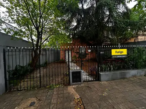 Casa dos dormitorios en venta en Pérez