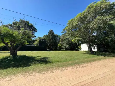 SE VENDE HERMOSO LOTE EN COUNTRY UBAJAY