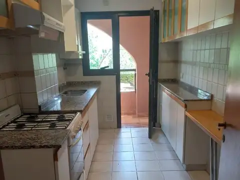 Departamento en Alquiler con 1 cocheras