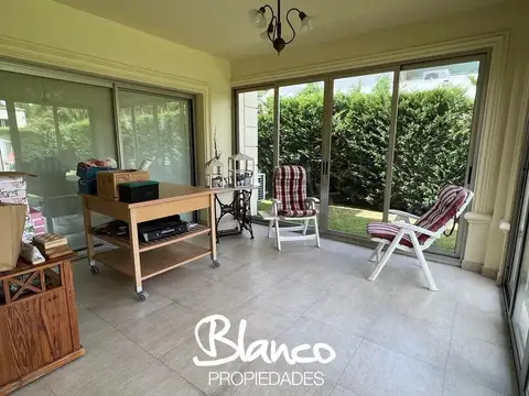 Casa 6 ambientes con 4 baños