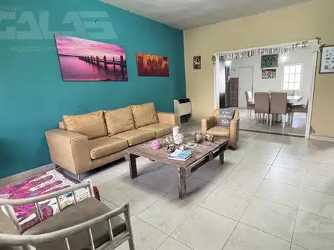 CASA | 3 AMBIENTES | QUINCHO | DEPTO INDEPENDIENTE | COCHERA DOBLE | ITUZAINGÓ