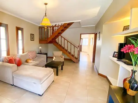 Casa en Venta en Burzaco, USD 210.000