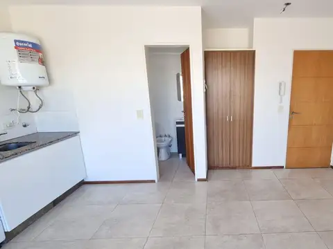Departamento en Alquiler en Abasto, $ 350.000