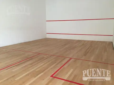 Saint Thomas Oeste con fondo a  Doble Golf