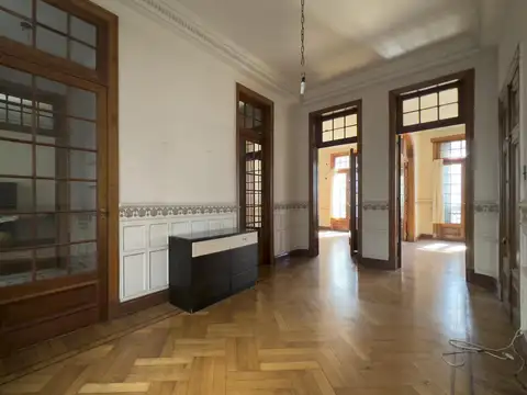 Departamento en Venta de 6 ambientes