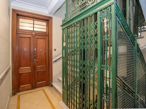 VENTA MONTSERRAT A NUEVO 4 AMBIENTES