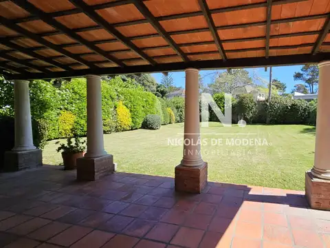 Casa 5 ambientes con 3 baños
