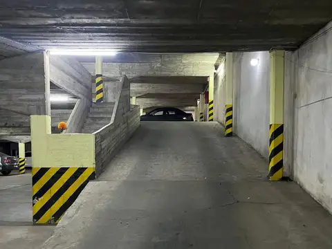 Cochera en  Sarmiento al 1300