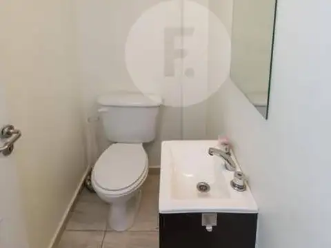 Casa en Venta con Renta, 5 ambientes, 4 dormitorios, en La Lomada - Pilar