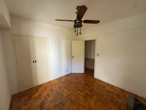 Departamento de 3 ambientes en Venta en Parque centenario