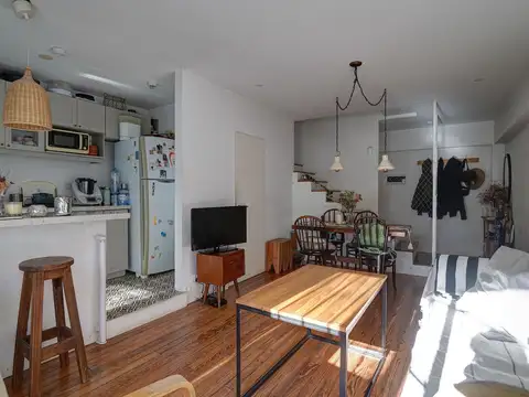 Depto Tipo Casa en Venta en Chacarita, USD 250.000