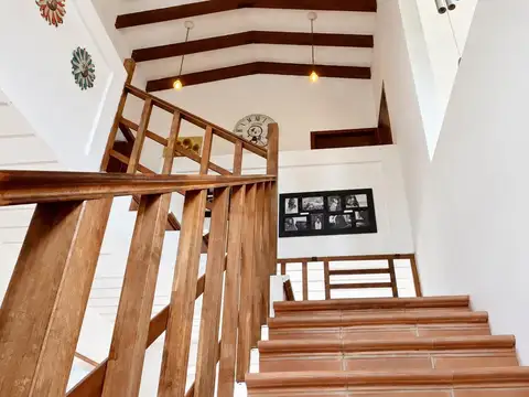 Casa 5 ambientes con 3 baños