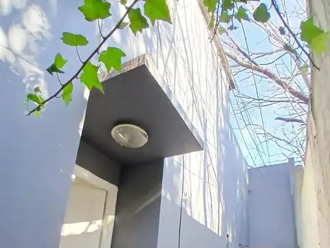 Depto Tipo Casa en Venta de 2 dormitorios