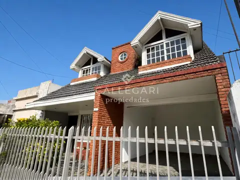 Casa en Venta en Berazategui, USD 129.000