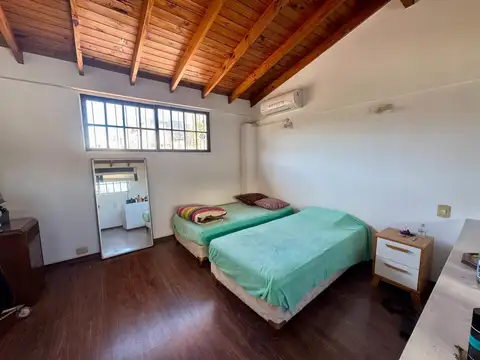 Depto Tipo Casa en Venta con 3 cocheras