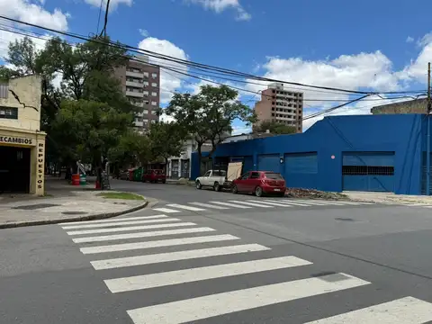 Terreno en Venta 31  mts Fondo