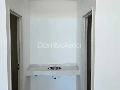 Local en Alquiler en Francisco Alvarez, $ 2.850.000