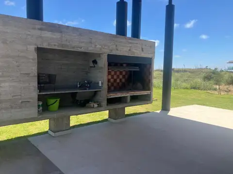 Casa en Alquiler Temporal con 1 cochera