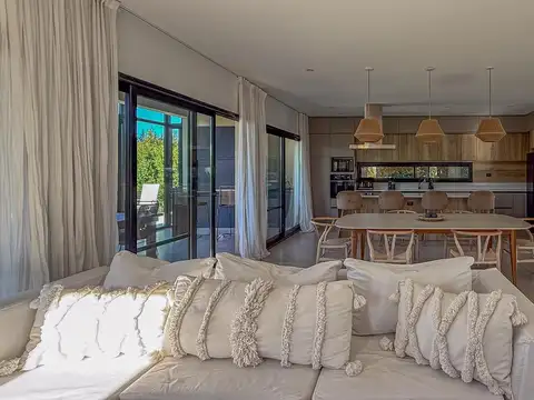Casa en Alquiler en Nordelta Carpinchos, USD 4.700