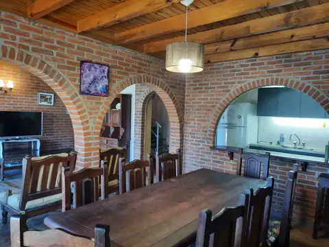Departamento 5 ambientes con 2 baños