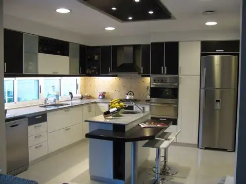 Casa en Venta en Barrio Guemes, USD 350.000