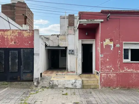2 Casas en Venta en Pueblo Nuevo - Gran Potencial