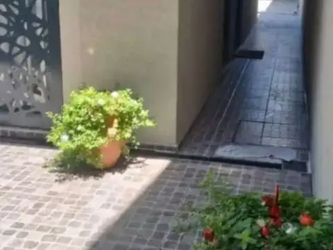 Departamento - Alquiler - Argentina, Tres de Febrero - Falucho 700