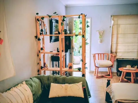 Depto Tipo Casa en Venta con 2 cocheras
