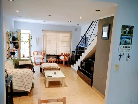 Depto Tipo Casa en Venta en Carapachay, USD 158.000