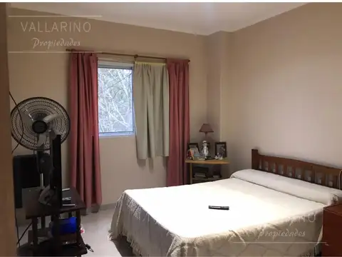 Departamento de 1 dormitorio c/ cochera, Alfonsín 269, Colón.