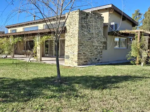 Venta Casas en block en Farm Club pileta amarras cochera Puerto Panal Zarate