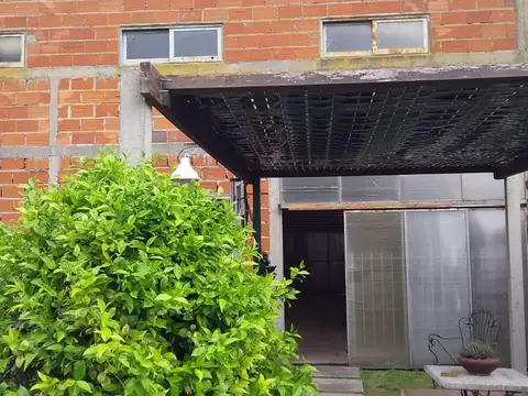 Casa a terminar en venta - 2 Dormitorios 1 Baño - 500Mts2 - Retiro, La Plata