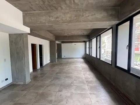 Oficina Monoambiente con 2 baños