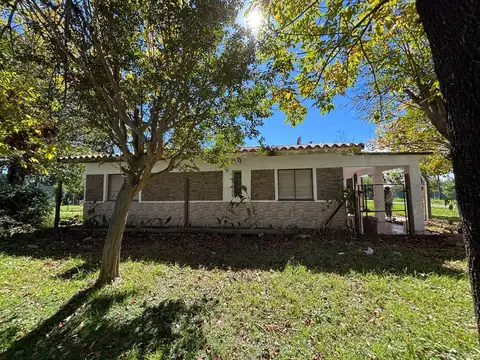 Casa en alquiler de 3 dormitorios en Roldán
