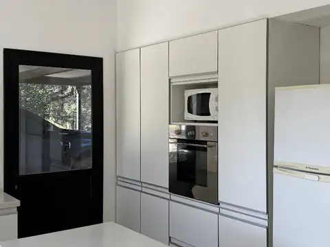 Casa 6 ambientes con 3 baños