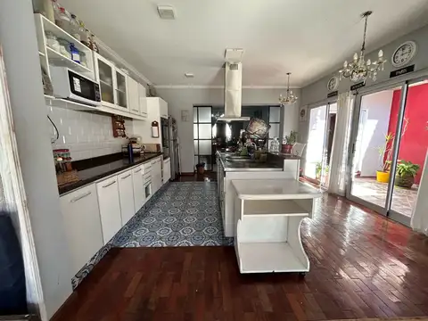 Venta Casa 4 dormitorios  en Alberdi