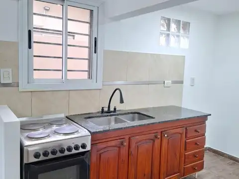 Departamento en Alquiler en Munro-Oeste, $ 720.000